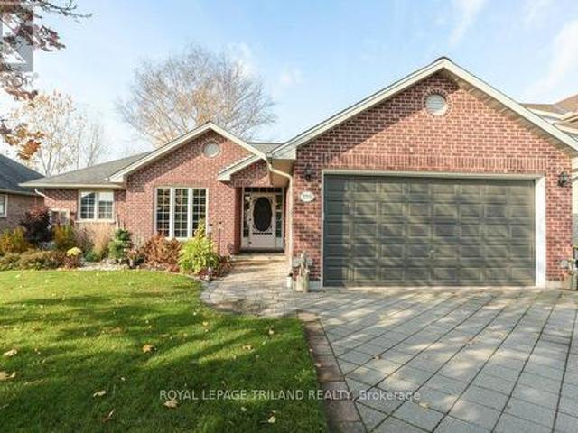 210 Snyders Avenue, Central Elgin Belmont, ON, N0L 1B0 house for sale | Listing ID X12083 | Royal LePage