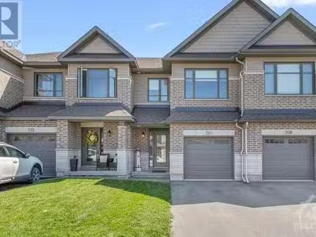 210 Purchase Crescent, Stittsville Munster Richmond 8203.