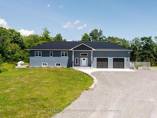 210 Troy Lake Road, Rideau Lakes, ON, K0G 1E0 Luxury House for sale | Listing ID X13551 | Royal LePage Carriage Trade Luxury Properties