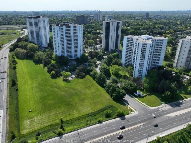 2114 50 Graydon Hall Drive, North York | 2Beds/1Bath, Condo, $2,255/mo | Condos. Ca