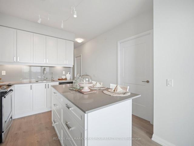 2117 7 Jane Street, Concord | For Sale @ $465,000 | Condos. Ca