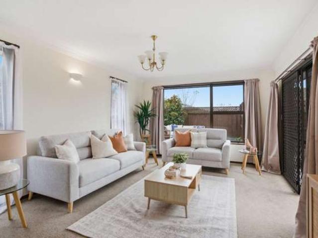 2/119 Reynolds Avenue, Bishopdale, Christchurch City