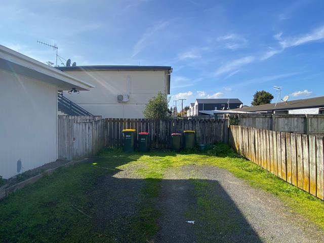 2/110 Firth Street