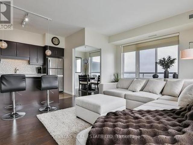 2110 30 Herons Hill Way, Toronto, ON, M2J 0A7 condo for sale | Listing ID C13597 | Royal LePage