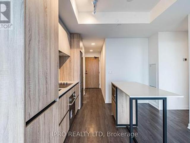 2112 7 Bathurst Street, Vaughan, ON, L4J 0B8 condo for sale | Listing ID N12251 | Royal LePage