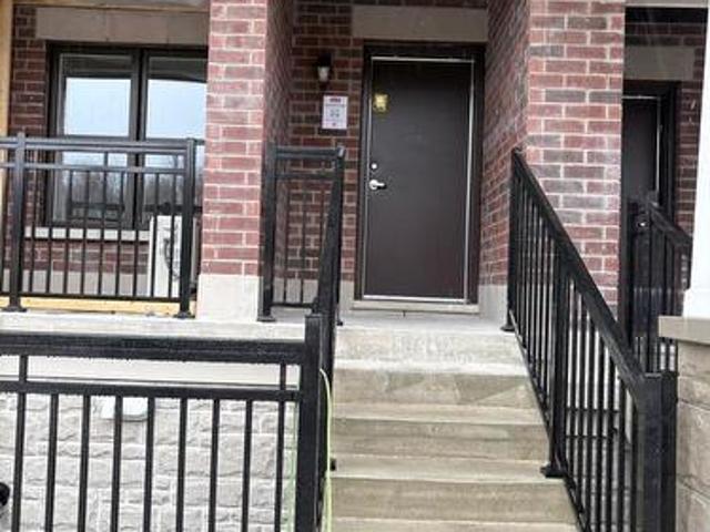 211 15 Yonge Street, Aurora, ON, L4G 4C8 townhouse for lease | Listing ID N13710 | Royal LePage