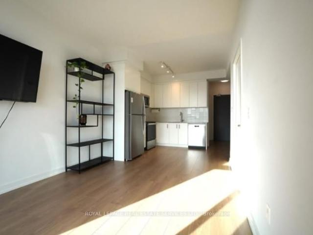 211 1 Dundas Street E, Whitby | For Rent @ $2,199 | Condos. Ca