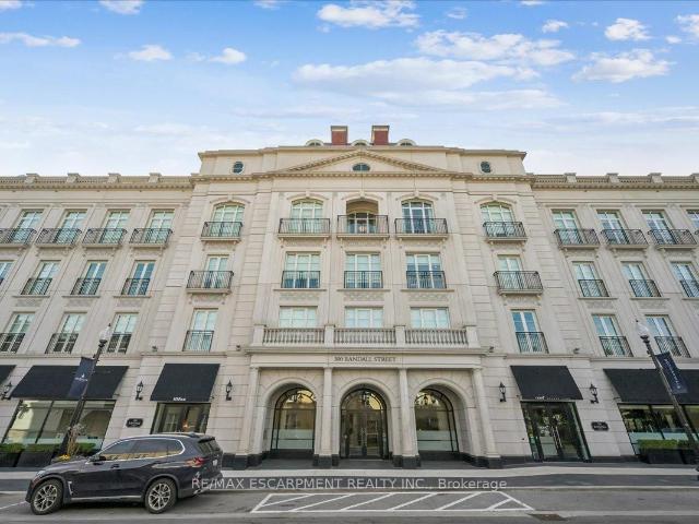 211 300 Randall Street S, Oakville | For Rent @ $10,500 | Condos. Ca
