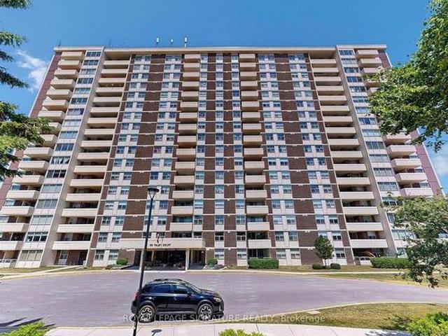 211 66 Falby Court, Ajax, ON, L1S 3L2 condo for sale | Listing ID E12246 | Royal LePage
