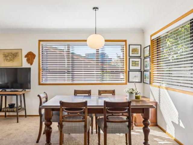 2/11 Kiwi Road, Pt Chevalier, Auckland City
