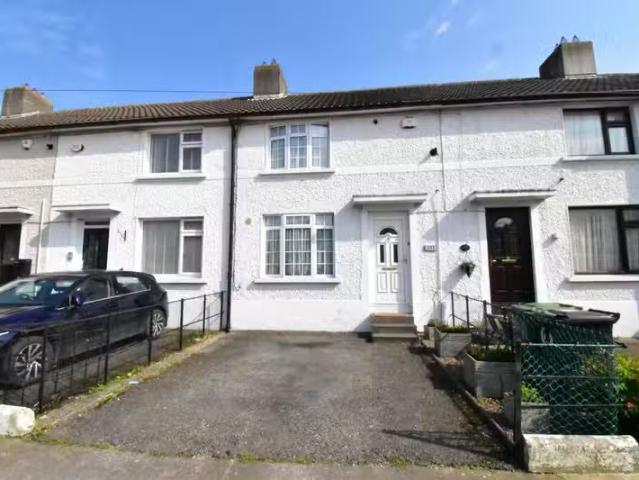 211 Larkhill Road, Dublin 9, Whitehall, Dublin 9, D09TK49 is f.