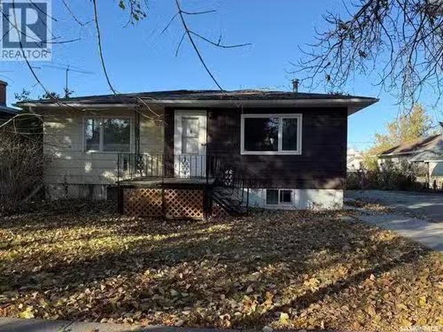 211 Little Flower Avenue, Rosetown, SK, S0L 2V0 house for sa.