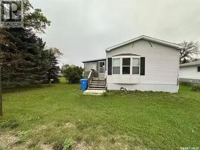 211 North Street, Stoughton, SK, S0G 4T0 house for sale Lis.