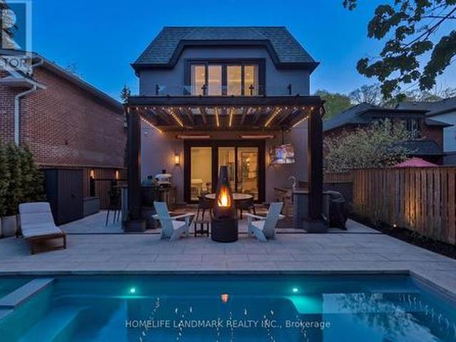 211 South Kingsway Way, Toronto, ON, M6S 3T8 house for sale | Listing ID W13463 | Royal LePage