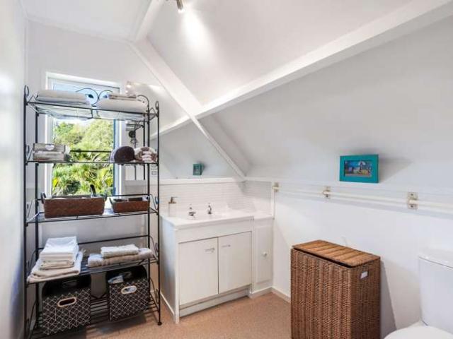 211 Shaw Road, Titirangi, Waitakere City