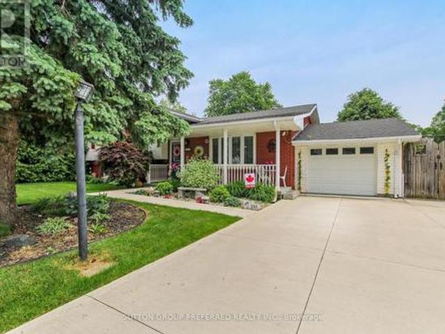 211 Union Street, Central Elgin Belmont, ON, N0L 1B0 house for sale | Listing ID X12226 | Royal LePage