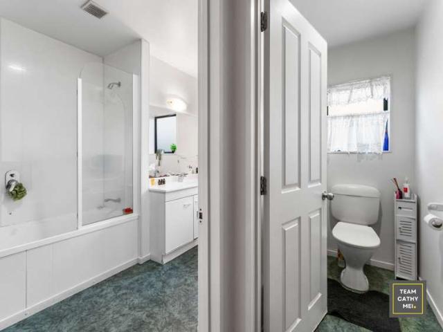 2/124 Alfriston Road, Manurewa, Manukau City