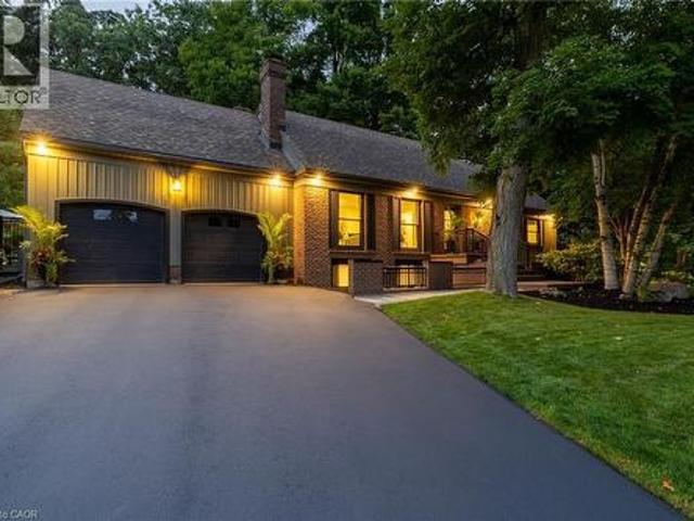 2129 Highview Drive, Burlington, ON, L7P 0P2 house for sale | Listing ID 40809 | Royal LePage
