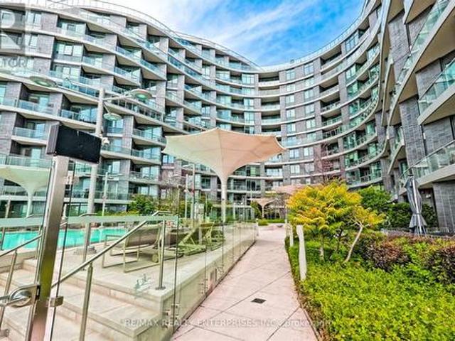 212 1 Edgewater Drive, Toronto, ON, M5A 0L1 condo for sale | Listing ID C12284 | Royal LePage