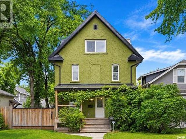 212 25Th Street W, Saskatoon, SK, S7L 0C4 house for sale | Listing ID SK039587 | Royal LePage