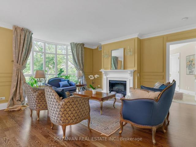 212 7 Bayview Avenue, Thornhill | 2+1Beds/3Bath, Condo, $1,998,000 | Condos. Ca