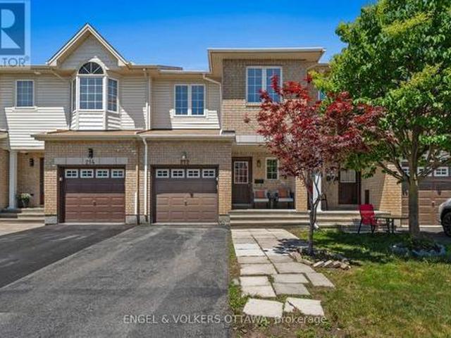 212 Macoun Circle, Ottawa, ON, K1T 0H9 house for sale | Listing ID X13437 | Royal LePage