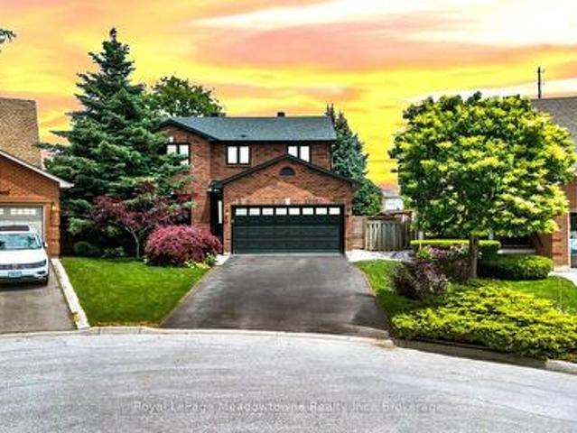 2135 Chrisdon Road, Burlington Headon, ON, L7M 3S4 Luxury House for sale | Listing ID W13438 | Royal LePage Carriage Trade Luxury Properties