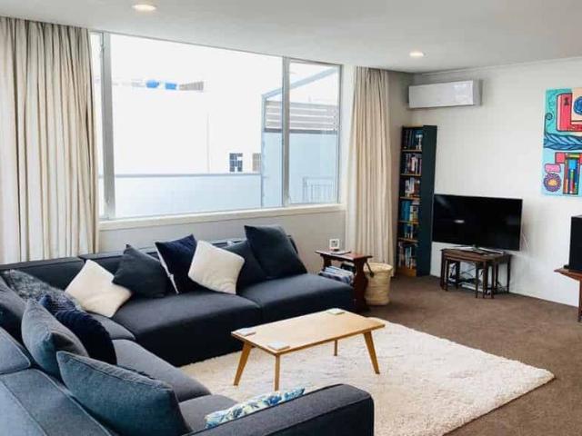 21/312 Victoria Street