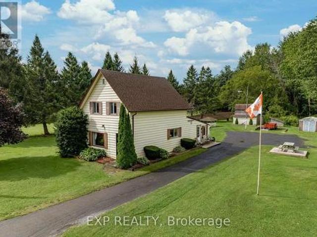 21331 Loyalist Parkway, Prince Edward County Ameliasburg Ward, ON, K0K 1L0 house for sale | Listing ID X13473 | Royal LePage