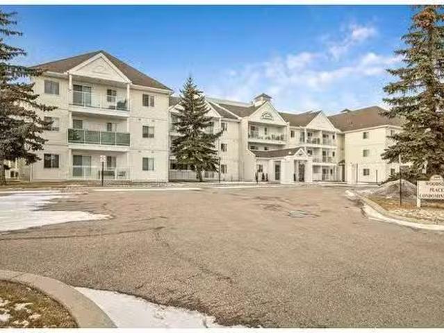 213 309 Woodside Drive Nw, Airdrie, AB, T4B 2E7 condo for sa.