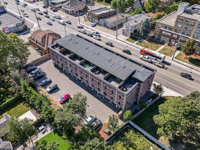 213 760 Lakeshore Road E, Mississauga | For Sale @ $699,999 | Condos. Ca