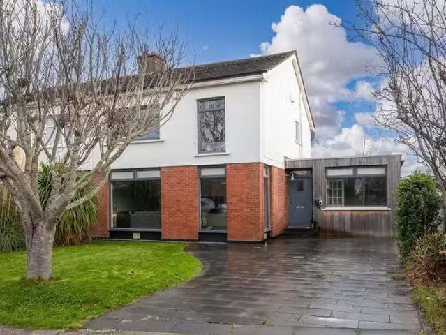 213 Limetree Avenue, Portmarnock, Co. Dublin, D13FX03 is for s.