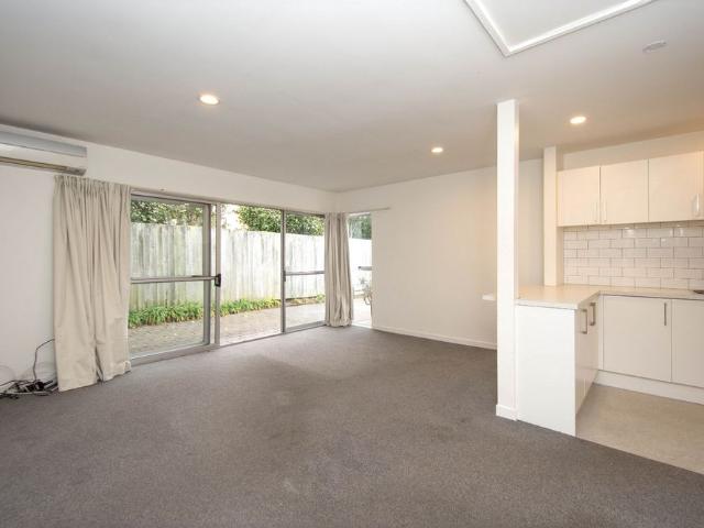 2/13 Naseby Street, Merivale