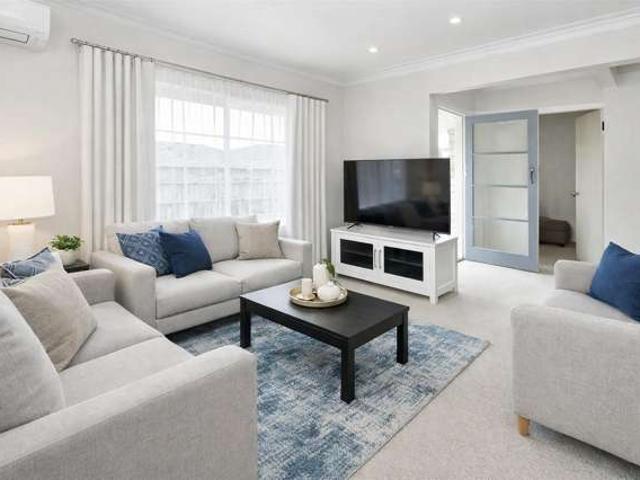 2/13 Tennessee Avenue, Mangere East, Manukau City