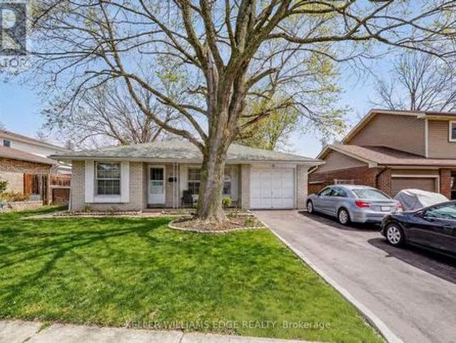 2145 Sandringham Drive, Burlington, ON, L7P 1T8 house for sale | Listing ID W13724 | Royal LePage