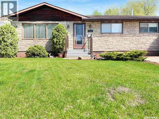 2140 37Th Street W, Saskatoon, SK, S7L 4E3 house for sale | Listing ID SK037276 | Royal LePage