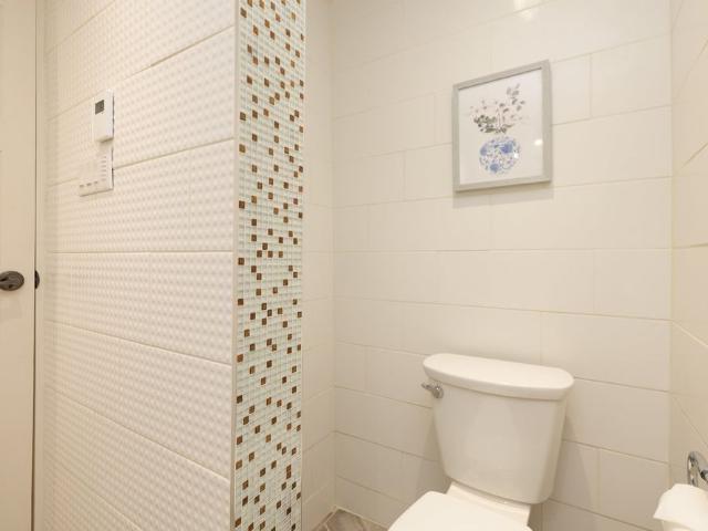 2141 Rue De Maricourt