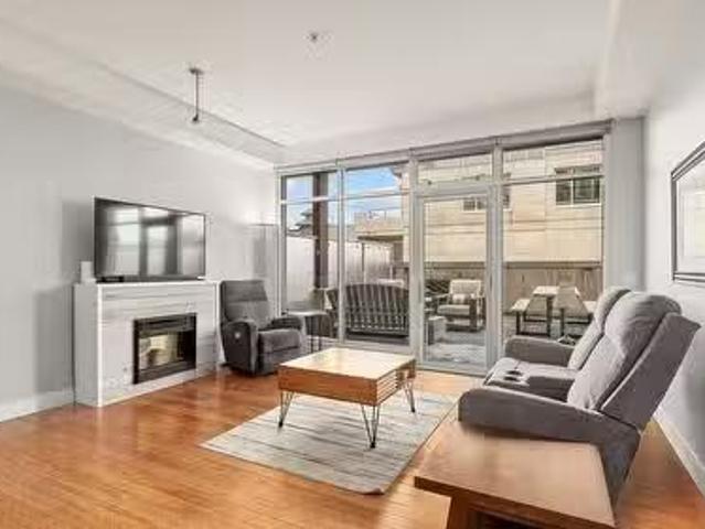 214 1289 Ellis Street, Kelowna, BC, V1Y 1Z6 Single Family Pr.