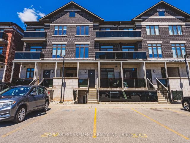 214 2061 Prospect Street, Burlington | 2Beds/2Bath, Townhouse, $2,699/mo | Condos. Ca