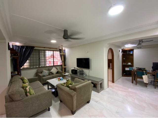 214 Bishan Street 23 HDB Apartment For Sale, $838,000, 4 Bed 2 Bath 1,194 sqft $702.00 psf