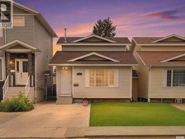 214 Dunlop Street, Saskatoon, SK, S7N 2B7 house for sale | Listing ID SK041784 | Royal LePage