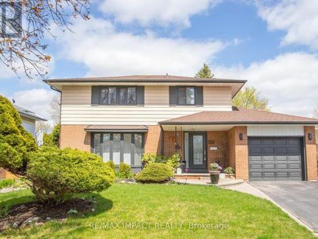 214 Marigold Avenue, Oshawa Centennial, ON, L1G 3G3 house for sale | Listing ID E12122 | Royal LePage