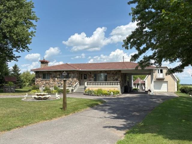 214 Rg St Édouard, Saint Jean Sur Richelieu, QC, J2X 5T9 house for sale | Listing ID 11370 | Royal LePage