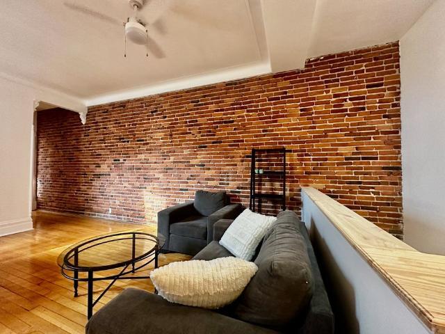 2158 Av. Prud'homme, Montréal Côte des Neiges, QC H4A