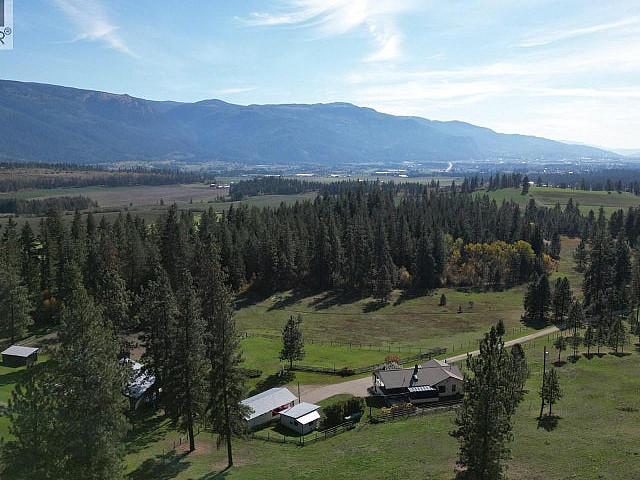 2150 Rashdale Road Spallumcheen, British Columbia