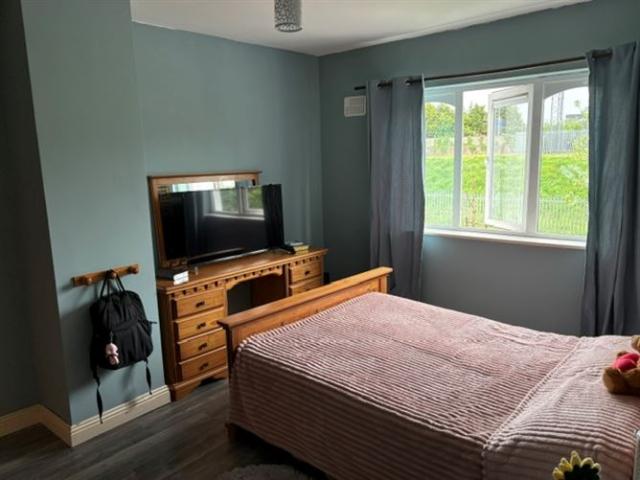 215,000 | 7 Cherryvale, Ballyhaunis, Mayo John Higgins Auctioneers 5002 MyHome. Ie Residential