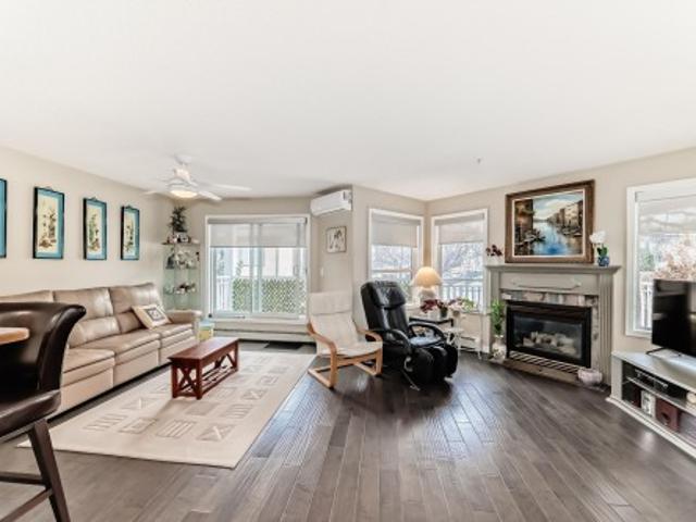215 10951 Street, Edmonton, AB, T5Z 3H1 condo for sale | Listing ID E4490 | Royal LePage