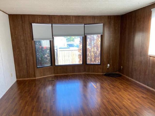 215 17th Street Battleford SK908011