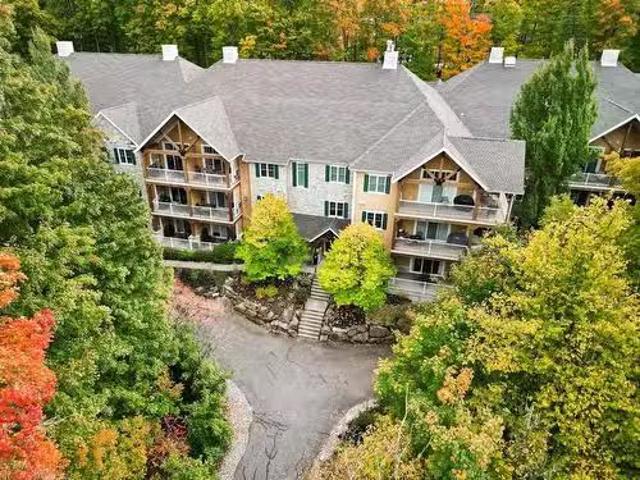 215 180 Rue Du Cercle Des Cantons, Bromont, QC, J2L 3N2 cond.