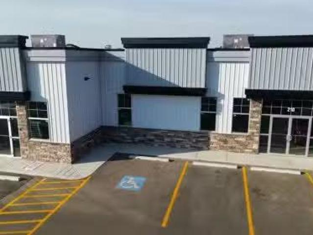 215 5302 Vista Trail, Blackfalds, AB, T0M 0J0 commercial for.